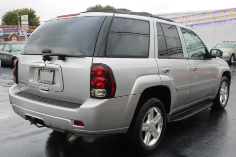 More photos of 2008 CHEVROLET TRAILBLAZER LS FLEET1 at Jeffrey's Auto Exchange, Inc., IN