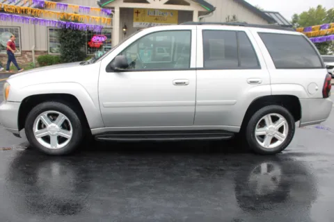 Photos of 2008 CHEVROLET TRAILBLAZER LS FLEET1 for sale in Scottsburg, IN at Jeffrey's Auto Exchange, Inc.