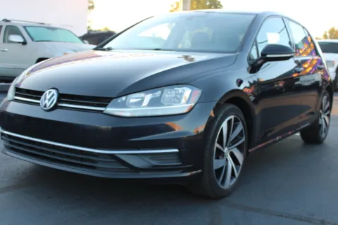 Black 2018 VOLKSWAGEN GOLF TSI S for sale in Scottsburg, IN