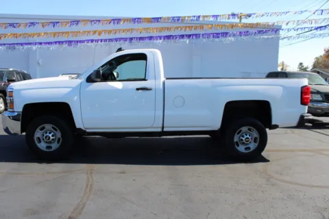 Photos of 2015 CHEVROLET SILVERADO 2500H WORK TRUCK for sale in Scottsburg, IN at Jeffrey's Auto Exchange, Inc.