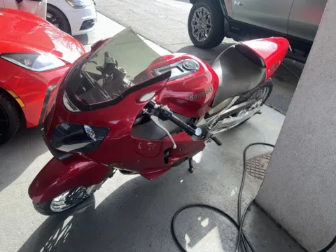 Another view of 2000 Kawasaki Ninja ZX-10R for sale in Madison, NC at Smart Chevrolet
