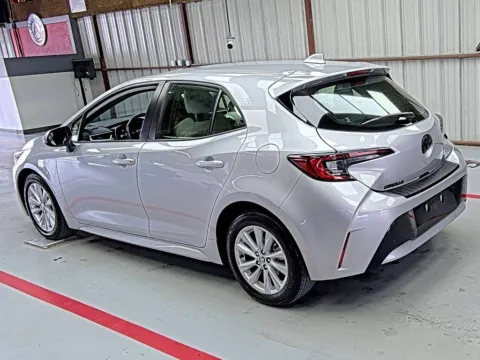 More photos of 2024 Toyota Corolla Hatchback SE at Smart Chevrolet, NC
