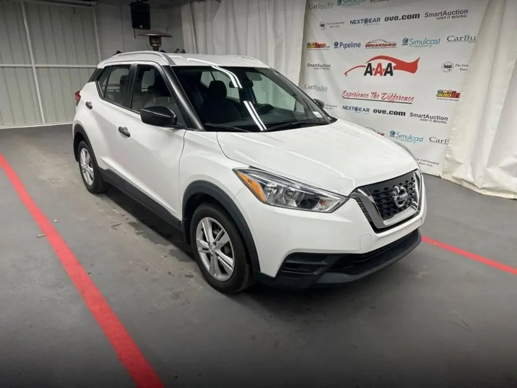 White 2019 Nissan Kicks S for sale in Madison, NC