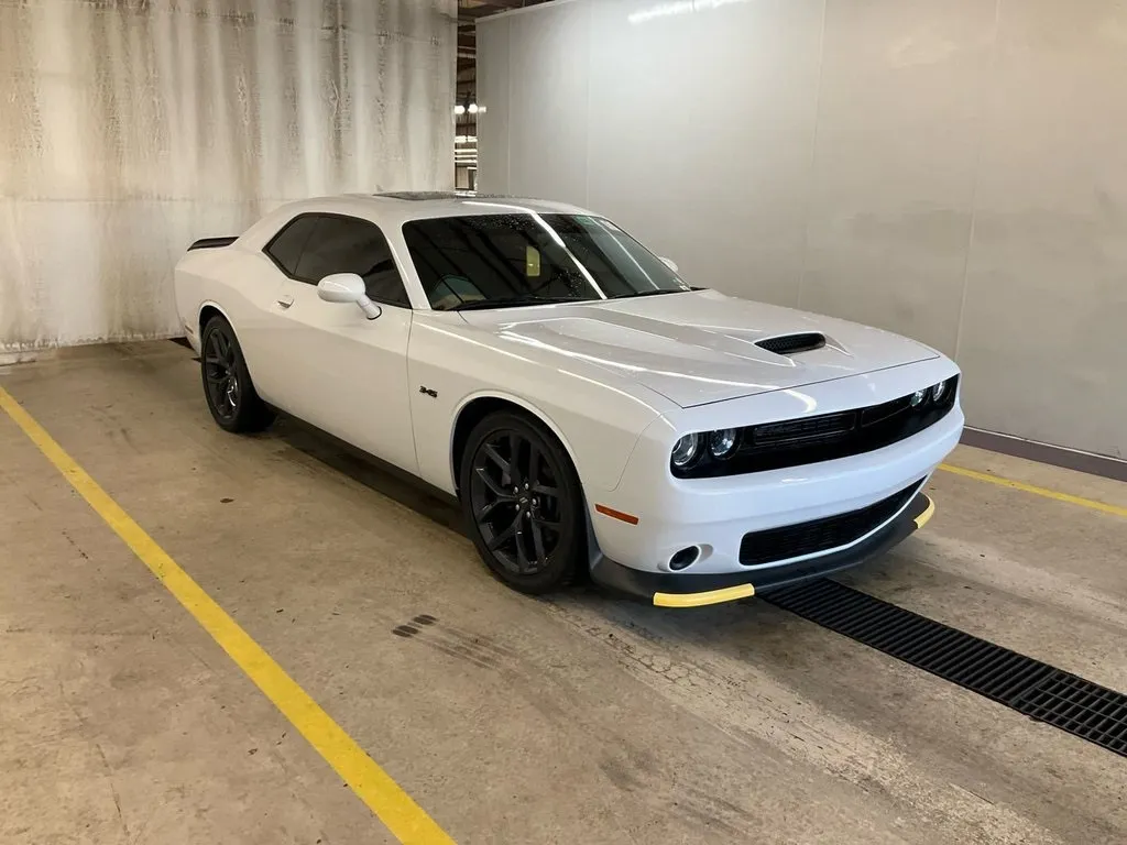 White 2023 Dodge Challenger R/T for sale in Madison, NC