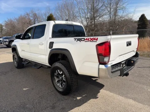 More photos of 2018 Toyota Tacoma TRD Off-Road at Smart Chevrolet, NC