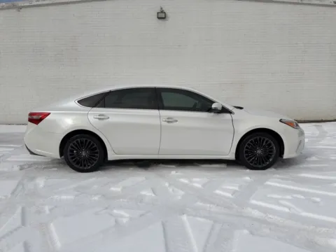White 2017 Toyota Avalon Touring for sale in Madison, NC