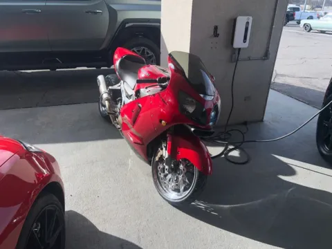 Photos of 2000 Kawasaki Ninja ZX-10R for sale in Madison, NC at Smart Chevrolet