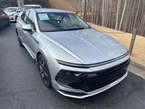 Photos of 2025 Hyundai Sonata SEL for sale in Madison, NC at Smart Chevrolet