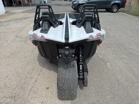 More photos of 2019 Polaris Slingshot S at Smart Chevrolet, NC