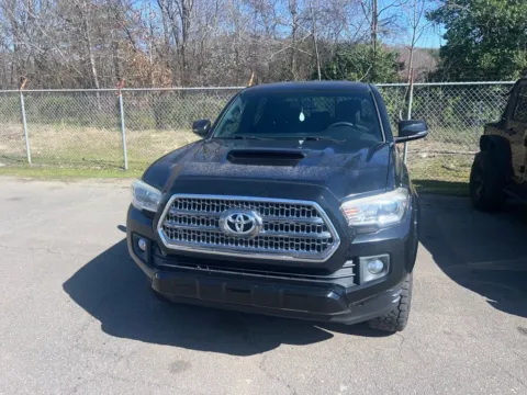 More photos of 2017 Toyota Tacoma at Smart Chevrolet, NC