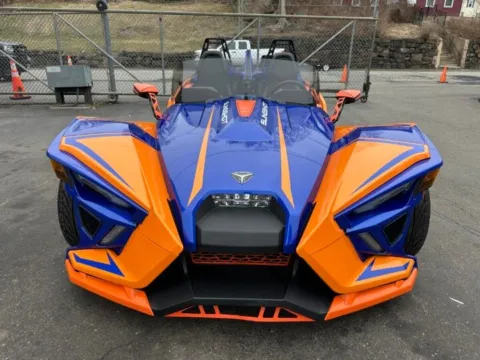 More photos of 2021 Polaris Slingshot R at Smart Chevrolet, NC
