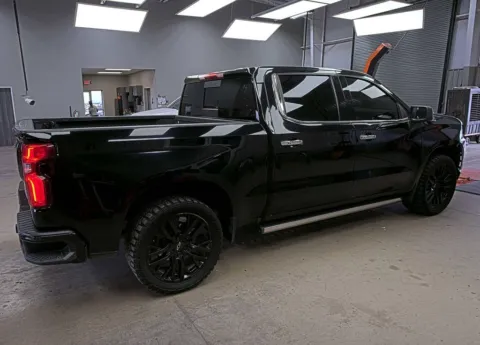 More photos of 2022 Chevrolet Silverado 1500 LTD High Country at Smart Chevrolet, NC