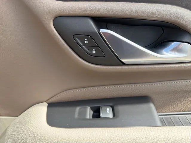 2022 GMC Yukon XL Denali - Photo 16