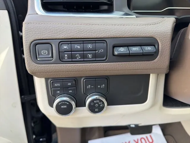 2022 GMC Yukon XL Denali - Photo 31