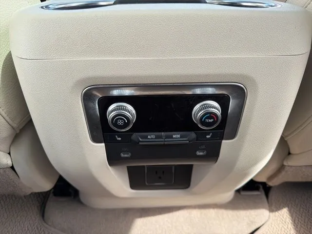 2022 GMC Yukon XL Denali - Photo 26