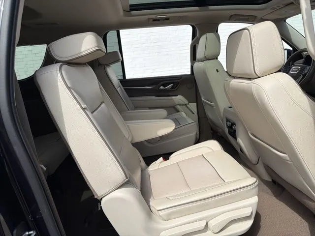 2022 GMC Yukon XL Denali - Photo 10