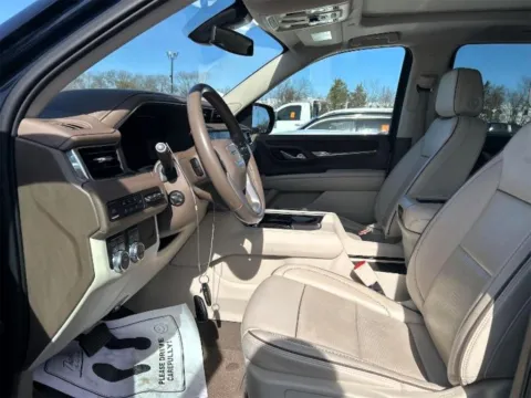 More photos of 2022 GMC Yukon XL Denali at Smart Chevrolet, NC