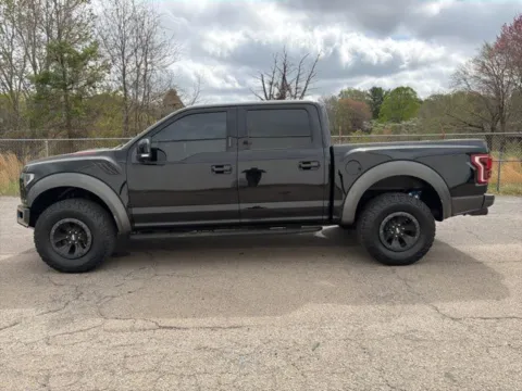 More photos of 2018 Ford F-150 Raptor at Smart Chevrolet, NC