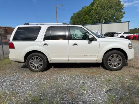 More photos of 2013 Lincoln Navigator at Smart Chevrolet, NC