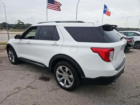 Another view of 2020 Ford Explorer Platinum for sale in Madison, NC at Smart Chevrolet
