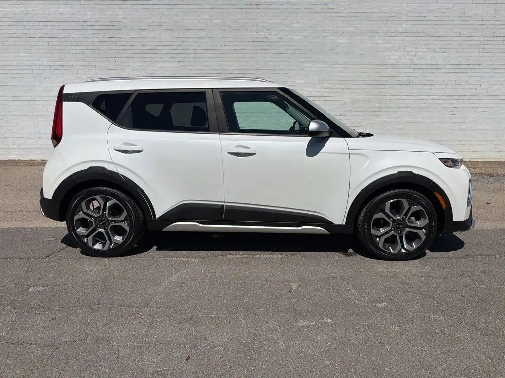 White 2020 Kia Soul X-Line for sale in Madison, NC