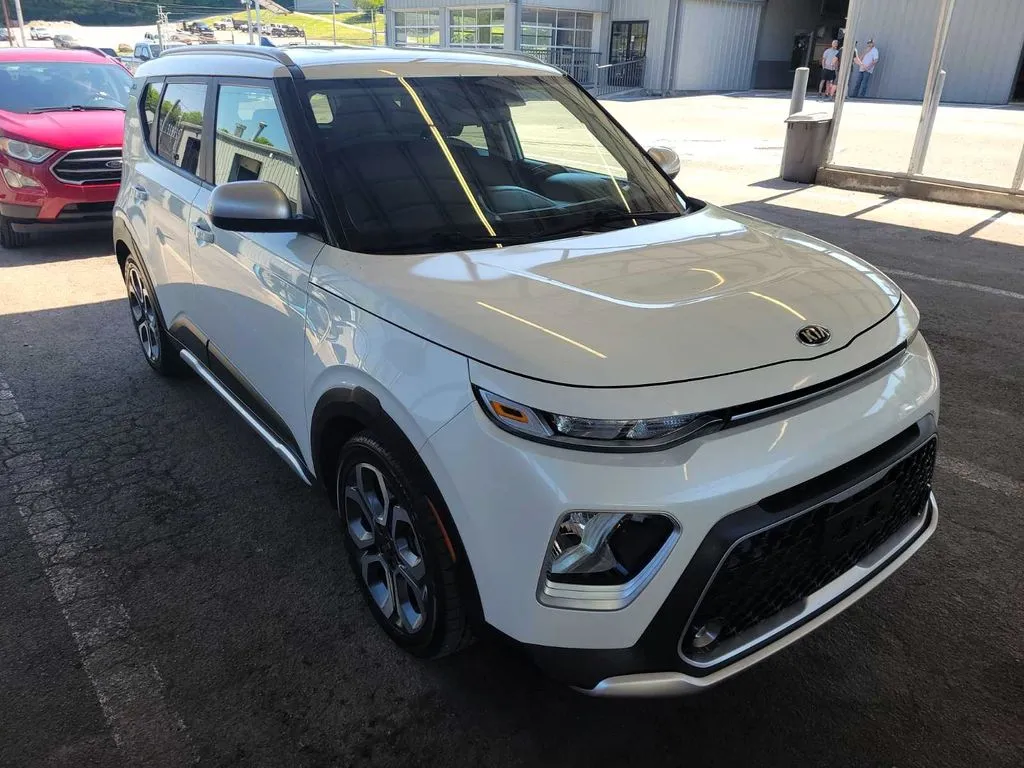 White 2020 Kia Soul X-Line for sale in Madison, NC