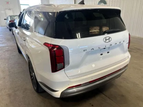 More photos of 2025 Hyundai Palisade Calligraphy at Smart Chevrolet, NC
