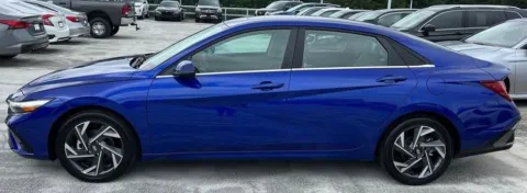 More photos of 2024 Hyundai Elantra Hybrid Limited at Smart Chevrolet, NC