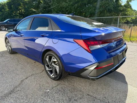 More photos of 2024 Hyundai Elantra Hybrid Limited at Smart Chevrolet, NC