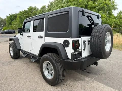 More photos of 2011 Jeep Wrangler Unlimited Rubicon at Smart Chevrolet, NC