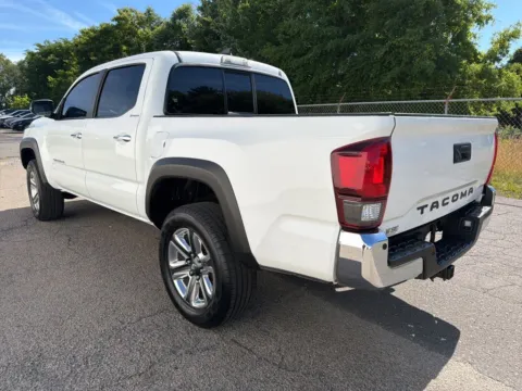 More photos of 2016 Toyota Tacoma Limited at Smart Chevrolet, NC