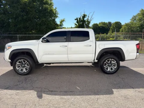 More photos of 2016 Toyota Tacoma Limited at Smart Chevrolet, NC