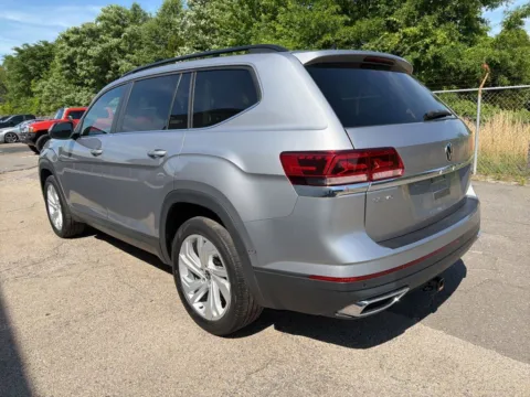 More photos of 2021 Volkswagen Atlas 3.6L V6 SE w/Technology at Smart Chevrolet, NC