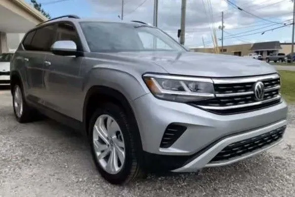 Silver 2021 Volkswagen Atlas 3.6L V6 SE w/Technology for sale in Madison, NC