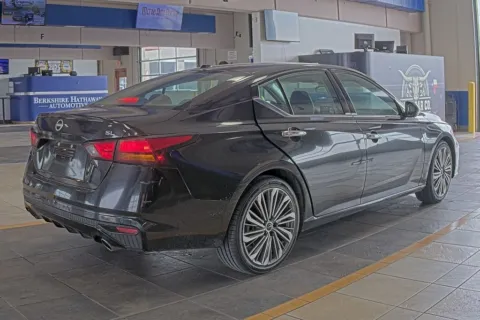More photos of 2023 Nissan Altima 2.5 SL at Smart Chevrolet, NC