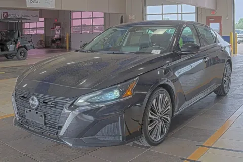 Photos of 2023 Nissan Altima 2.5 SL for sale in Madison, NC at Smart Chevrolet