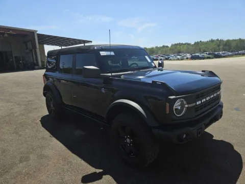 Black 2024 Ford Bronco Black Diamond for sale in Madison, NC