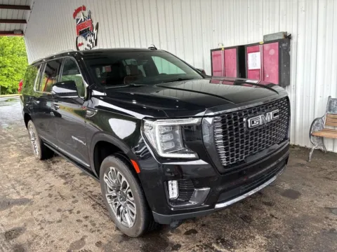 Black 2023 GMC Yukon XL Denali Ultimate for sale in Madison, NC