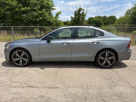 More photos of 2019 Volvo S60 T6 R-Design at Smart Chevrolet, NC