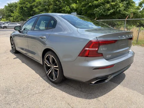 More photos of 2019 Volvo S60 T6 R-Design at Smart Chevrolet, NC