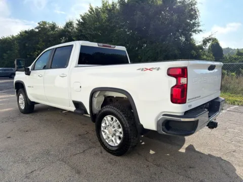 More photos of 2021 Chevrolet Silverado 2500 HD LT at Smart Chevrolet, NC