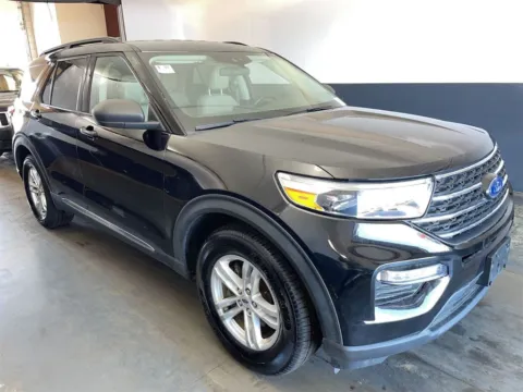 Black 2023 Ford Explorer XLT for sale in Madison, NC