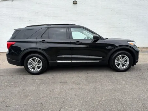 Black 2023 Ford Explorer XLT for sale in Madison, NC