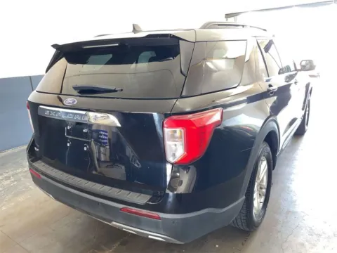 More photos of 2023 Ford Explorer XLT at Smart Chevrolet, NC