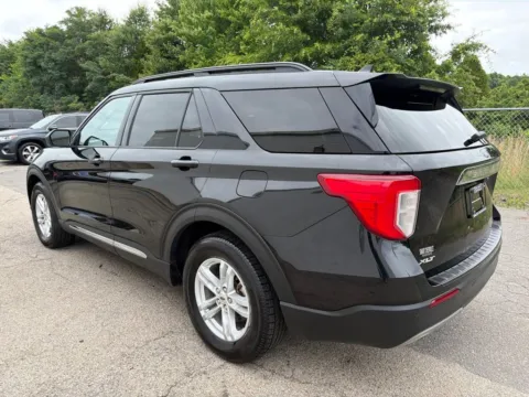 More photos of 2023 Ford Explorer XLT at Smart Chevrolet, NC