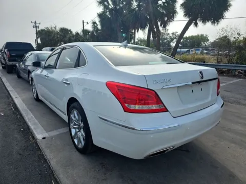 More photos of 2013 Hyundai Equus Signature at Smart Chevrolet, NC