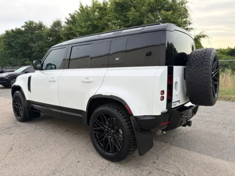 More photos of 2023 Land Rover Defender 110 X-Dynamic SE at Smart Chevrolet, NC