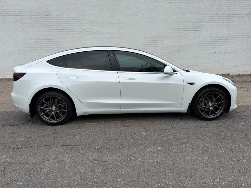 White 2019 Tesla Model 3 Standard Range Plus for sale in Madison, NC