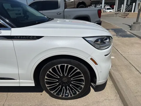 More photos of 2021 Lincoln Aviator Black Label at Smart Chevrolet, NC
