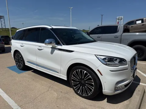 White 2021 Lincoln Aviator Black Label for sale in Madison, NC